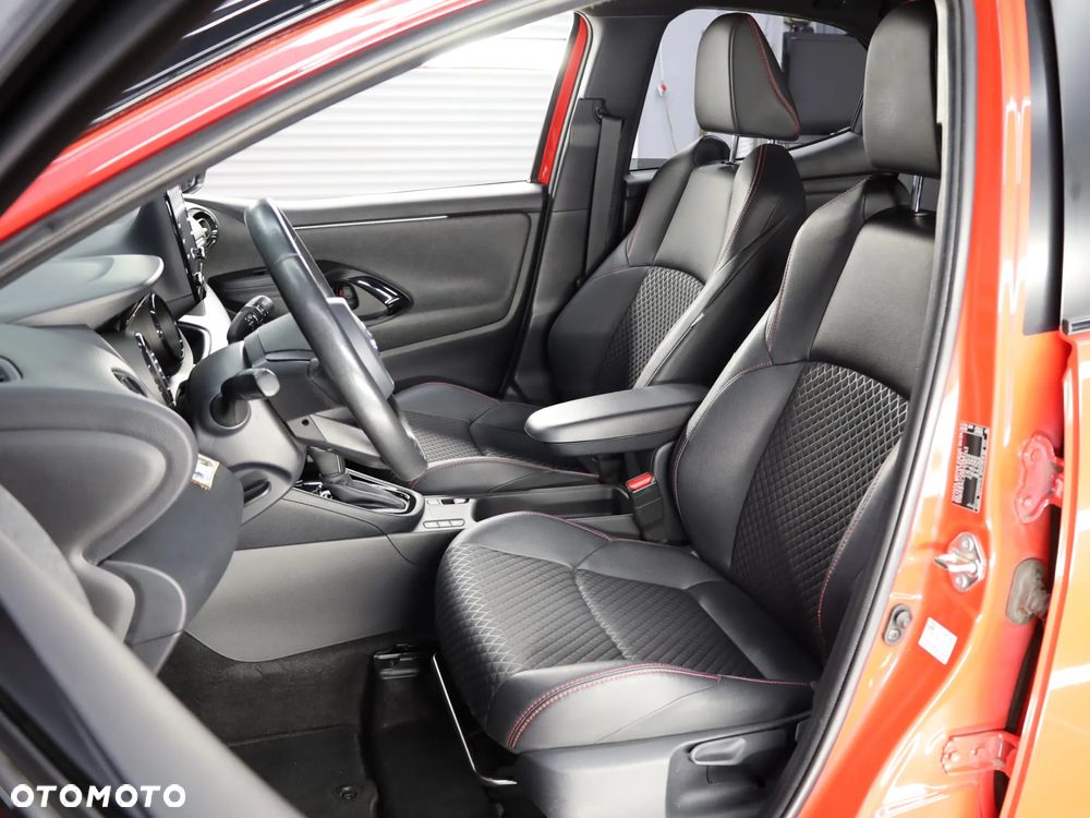 Toyota Yaris Hybrid 1.5 Premiere Edition - 34