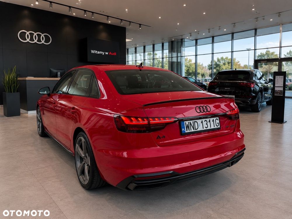 Audi A4 Limousine 45 TFSI mHEV Quattro Black Edition S tronic - 4
