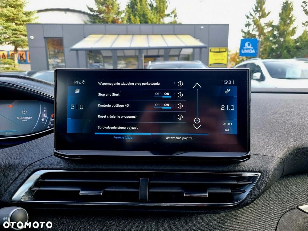 Peugeot 3008 1.5 BlueHDi Allure S&S EAT8 - 24
