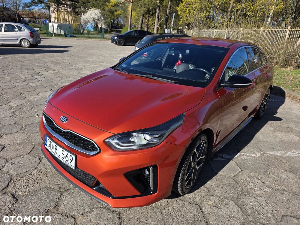 Kia ProCeed - 10