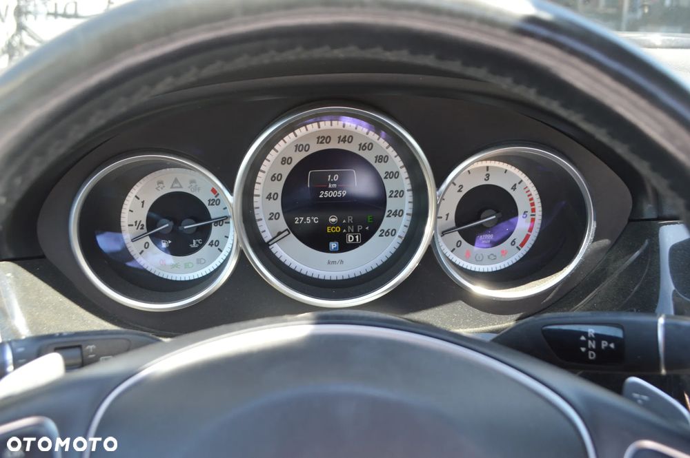 Mercedes-Benz CLS 350 d 4-Matic - 12