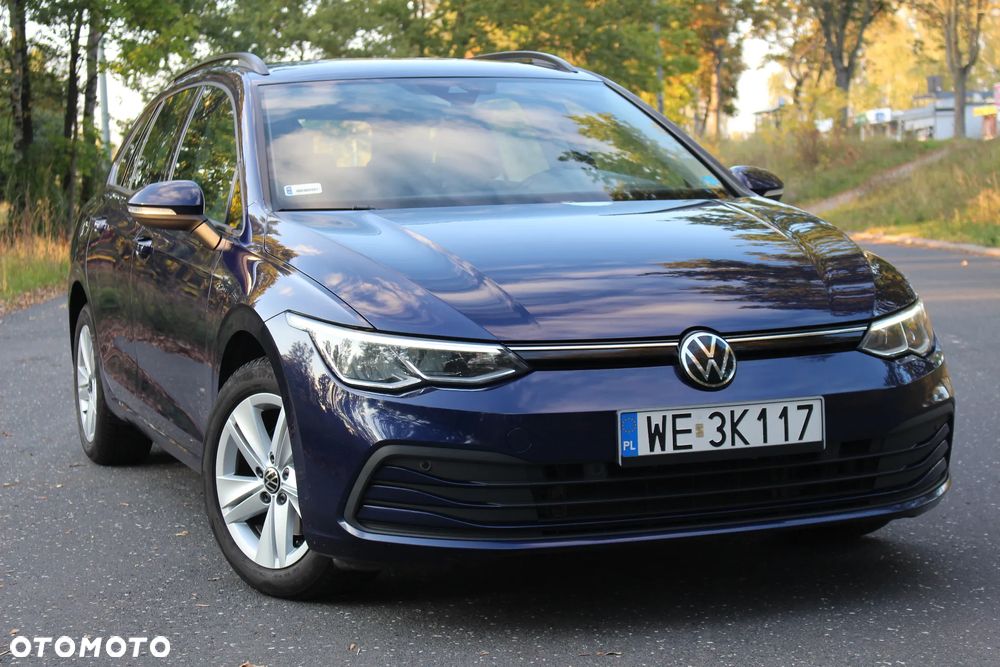 Volkswagen Golf - 1