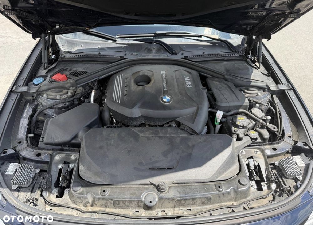 BMW Seria 3 330i GPF Luxury Line - 33