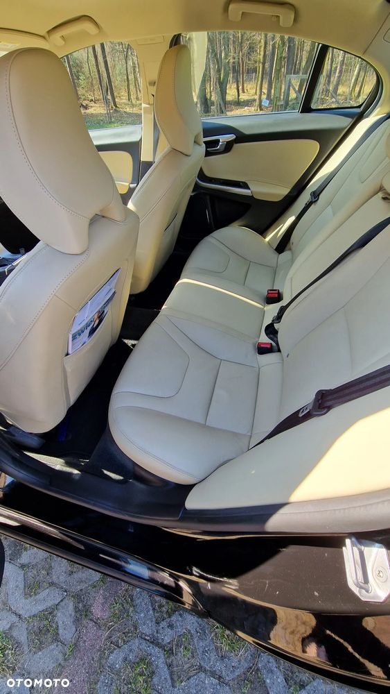 Volvo S60 T3 Drive-E Summum - 9