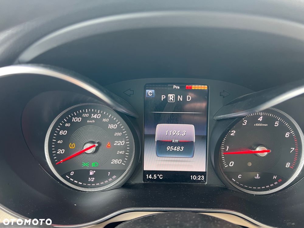 Mercedes-Benz GLC 300 Coupe 4Matic 9G-TRONIC - 15