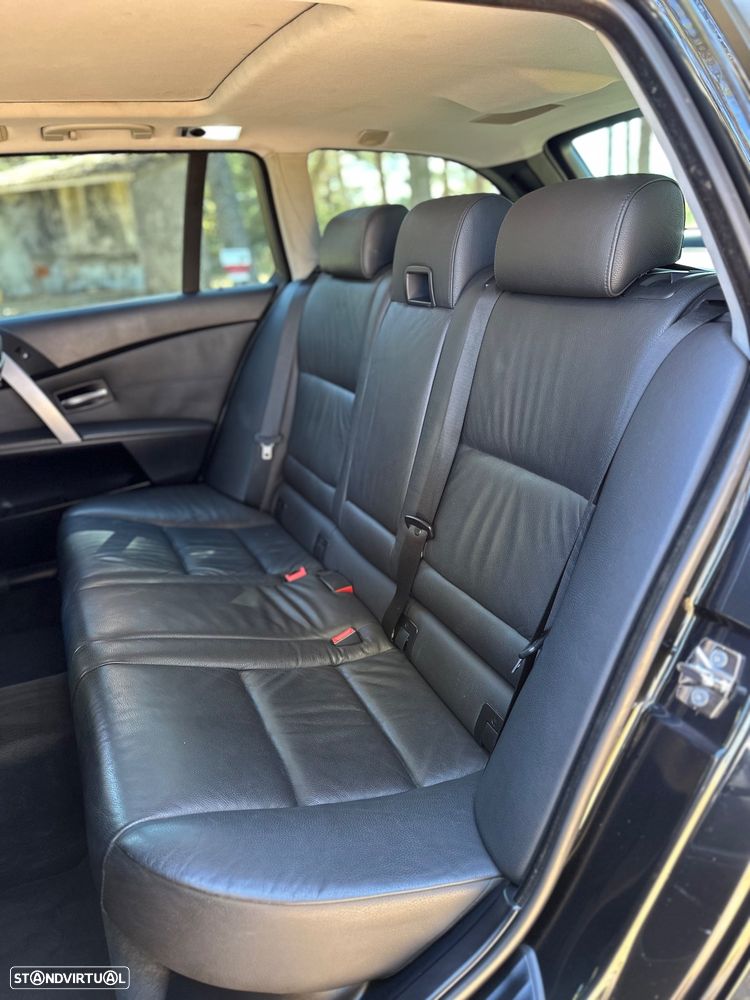 BMW 520 dA Touring - 36
