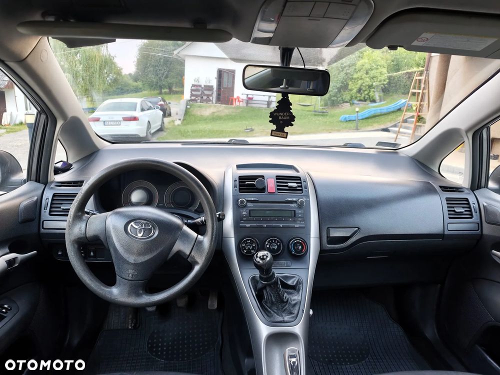 Toyota Auris - 7
