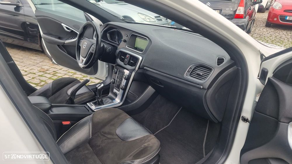 Volvo V40 2.0 D2 R-Design - 13