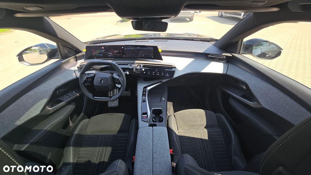 Peugeot 5008 1.6 PHEV 195 GT Exclusive S&S e-DCS7 - 18
