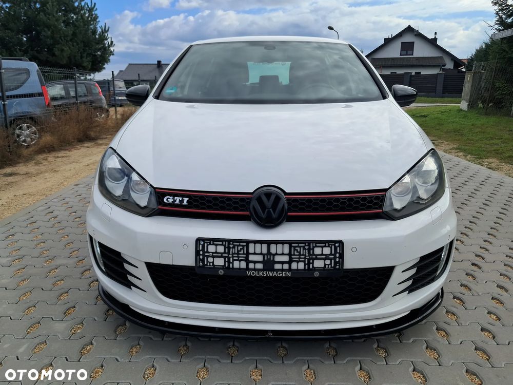 Volkswagen Golf 2.0 GTI DSG - 11