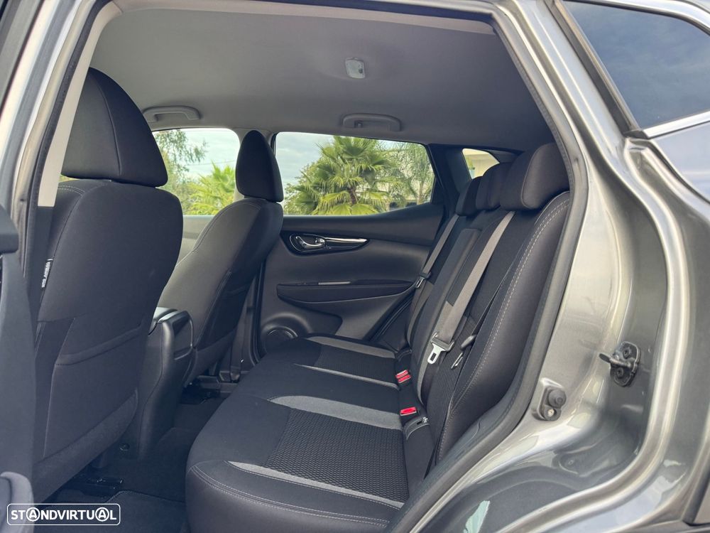 Nissan Qashqai 1.5 dCi Acenta C/Barras de Tejadilho - 25