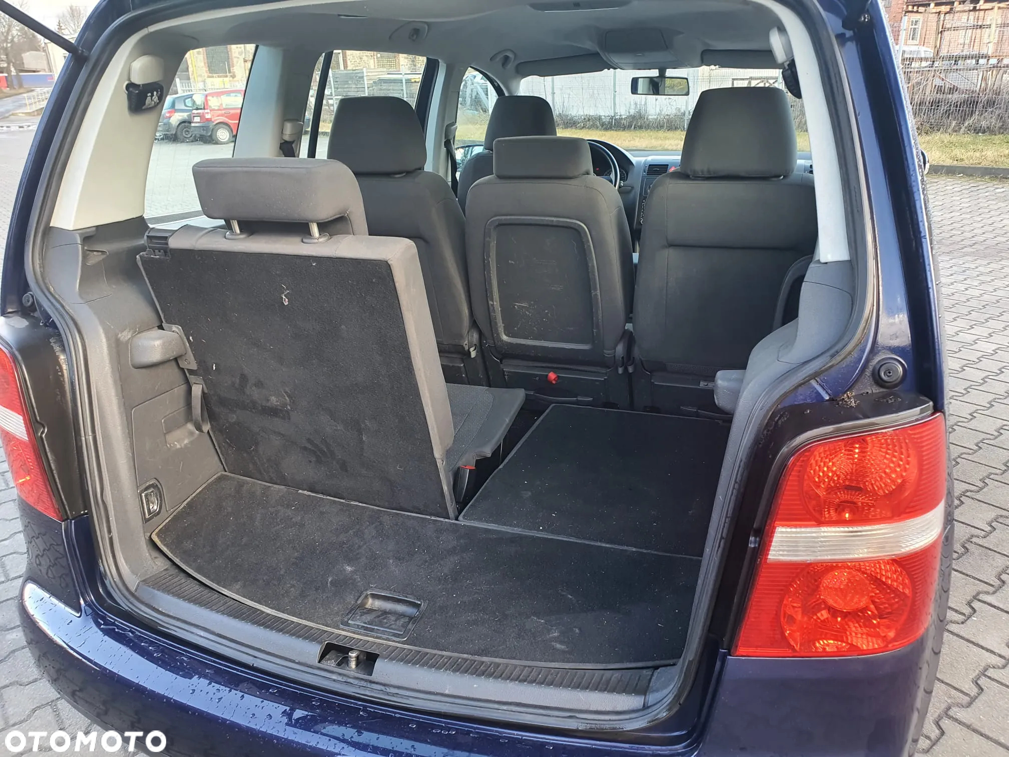 Volkswagen Touran - 7