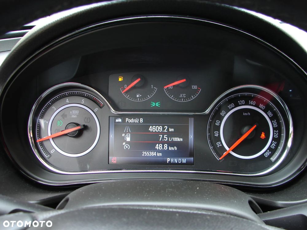 Opel Insignia - 18