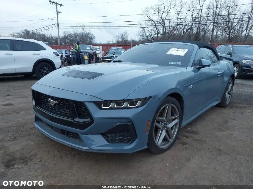 Ford Mustang - 7