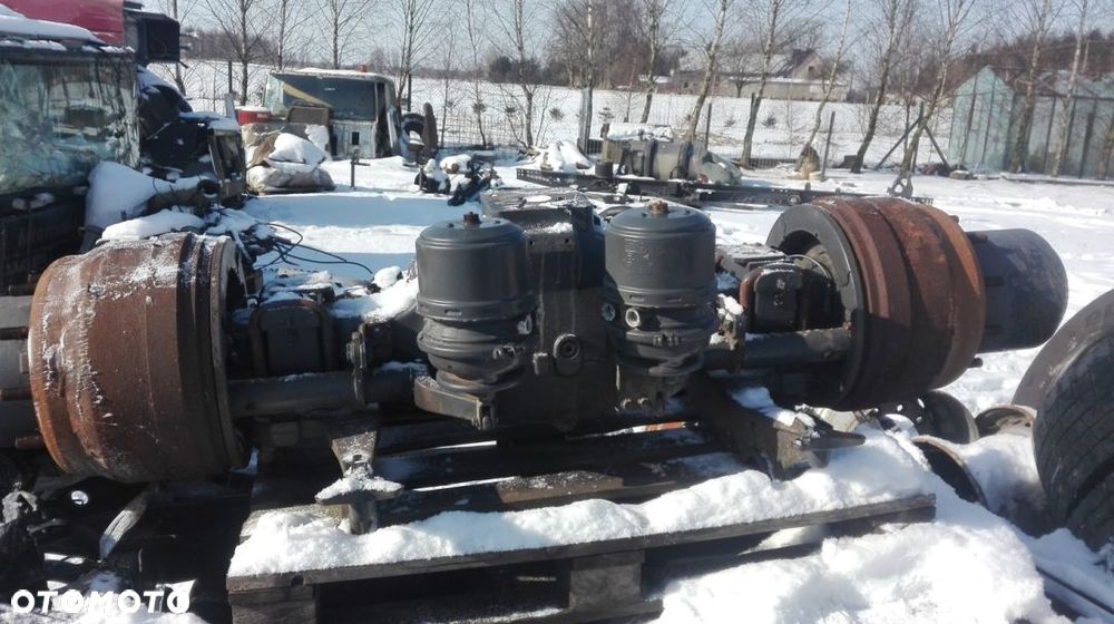 Most tylni zwolnice DAF XF 105 - 2