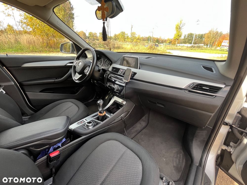 BMW X1 sDrive16d Sport Line - 23