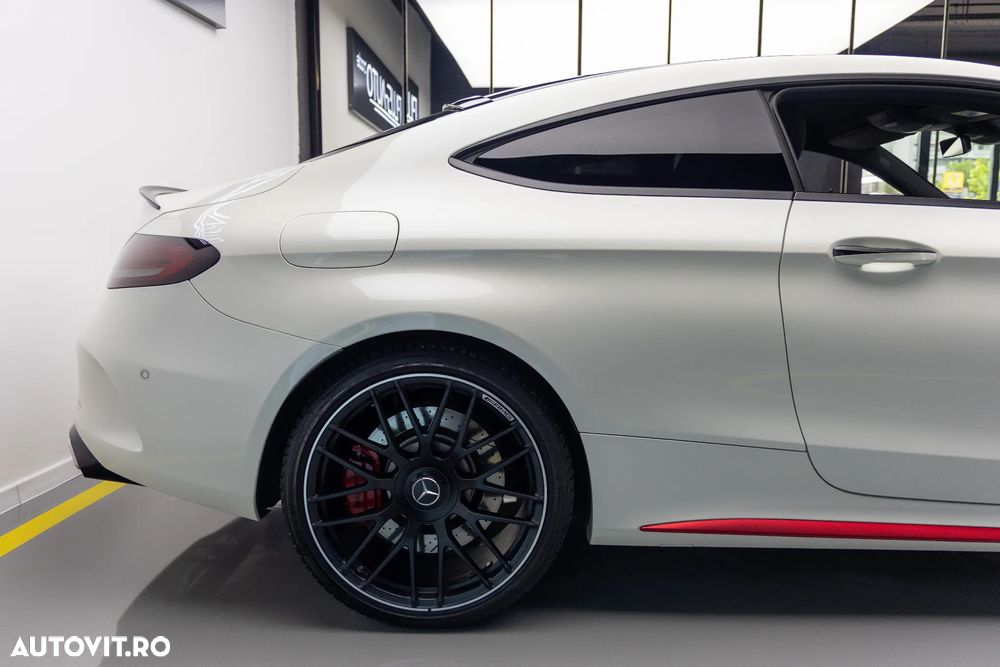 Mercedes-Benz C 63 AMG - 14