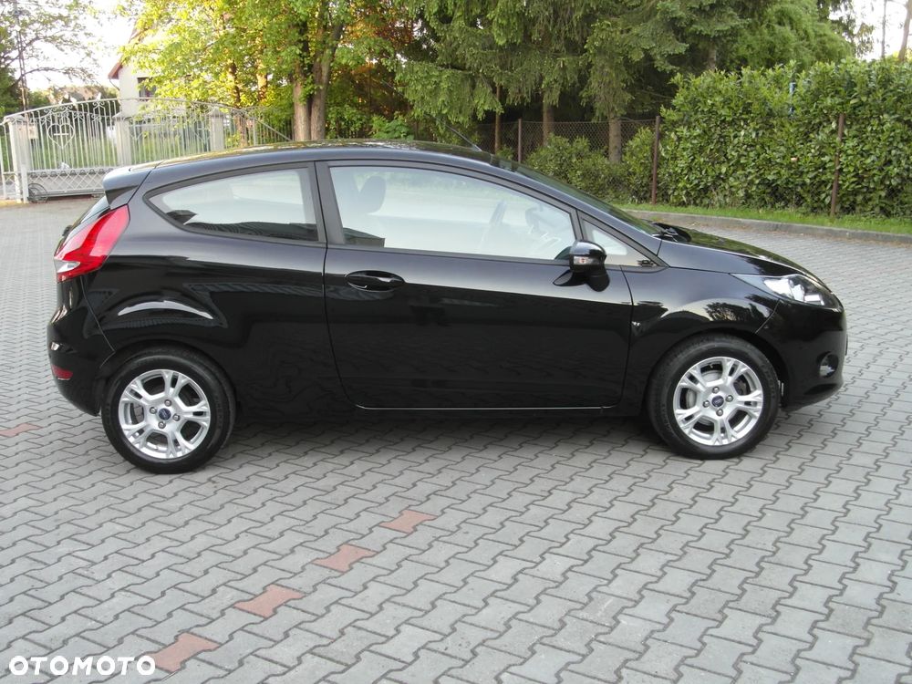 Ford Fiesta 1.25 Champions Edition - 11