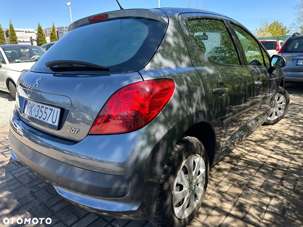 Peugeot 207 75 Urban Move - 10