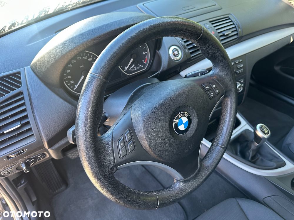 BMW Seria 1 2008 photo 5