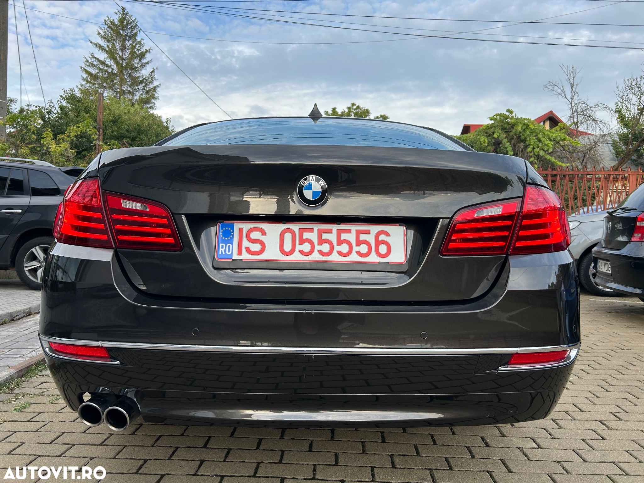 BMW Seria 5 520i Touring Aut. Luxury Line - 18