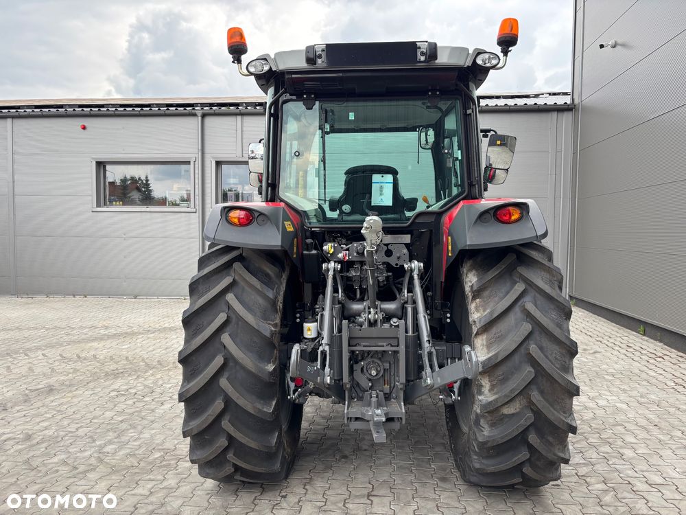 Massey Ferguson 5709M - 4