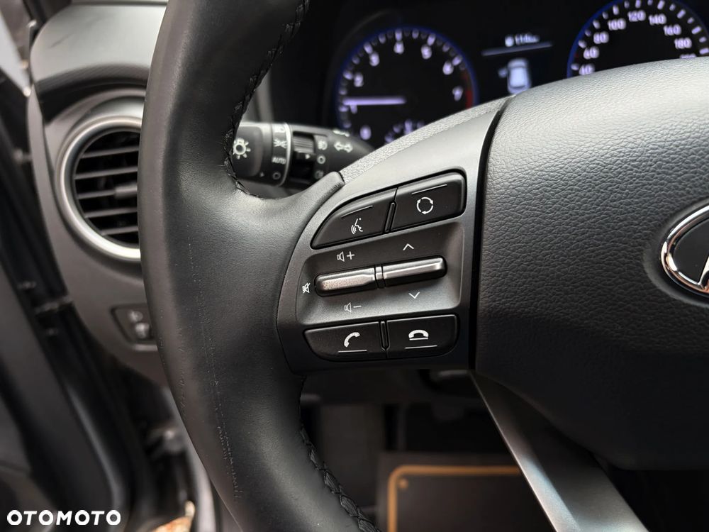 Hyundai Kona - 23