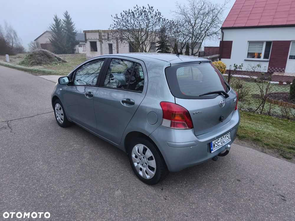 Toyota Yaris 1.33 Luna - 5