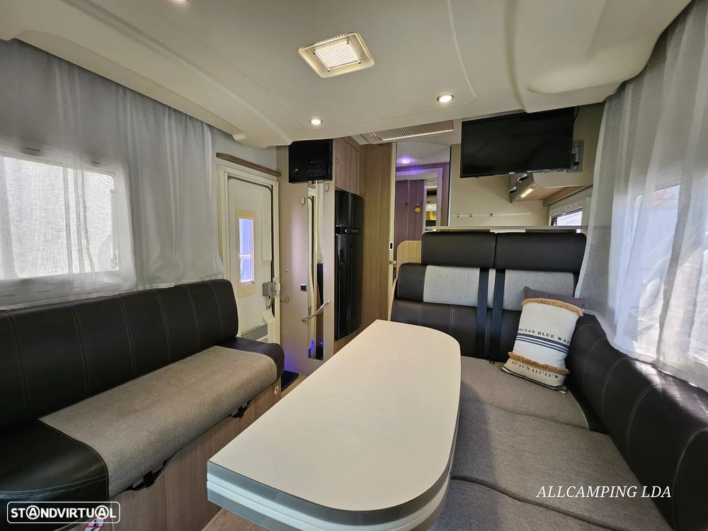 Chausson Flash Salão "Maxi Lounge+Cama de Casal Elétrica - 13