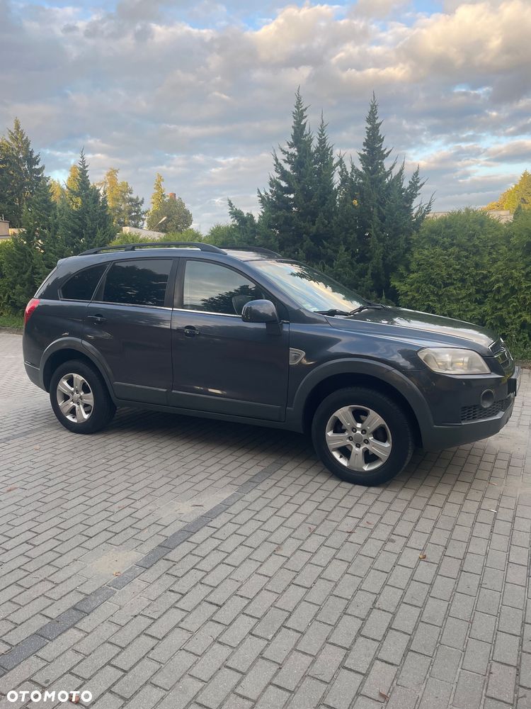 Chevrolet Captiva 2.0 d LT base 5os - 2