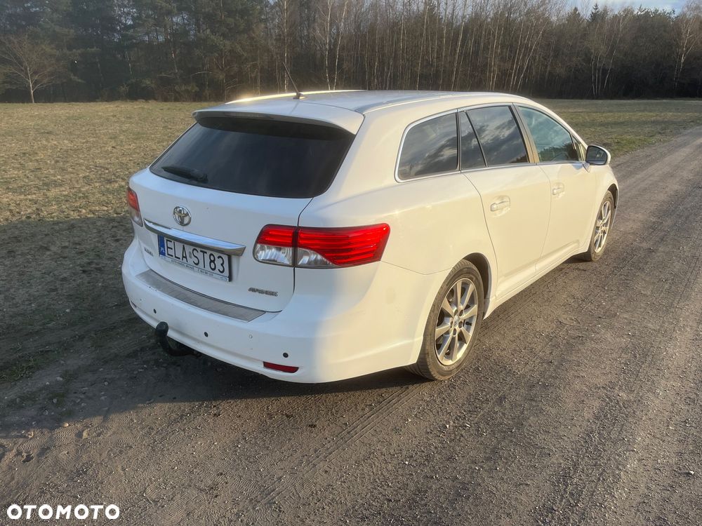 Toyota Avensis Touring Sports 1.8 Executive - 8