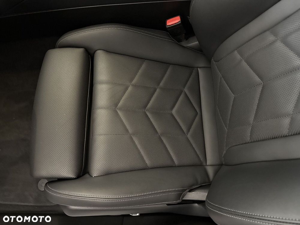 BMW Seria 5 520i mHEV M Sport - 14
