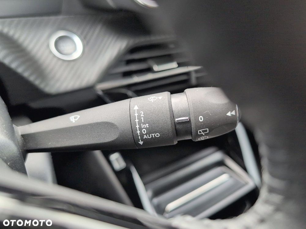 Peugeot 2008 e-2008 Allure - 26