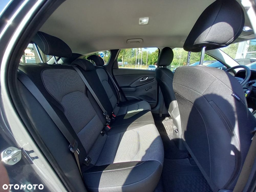 Hyundai i30 1.5 DPI Pure - 15