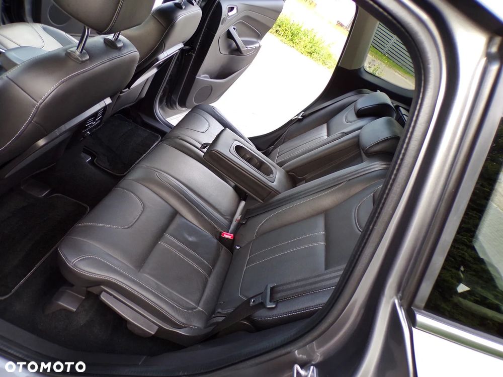 Ford Kuga 2.0 TDCi 4WD Titanium Plus - 30