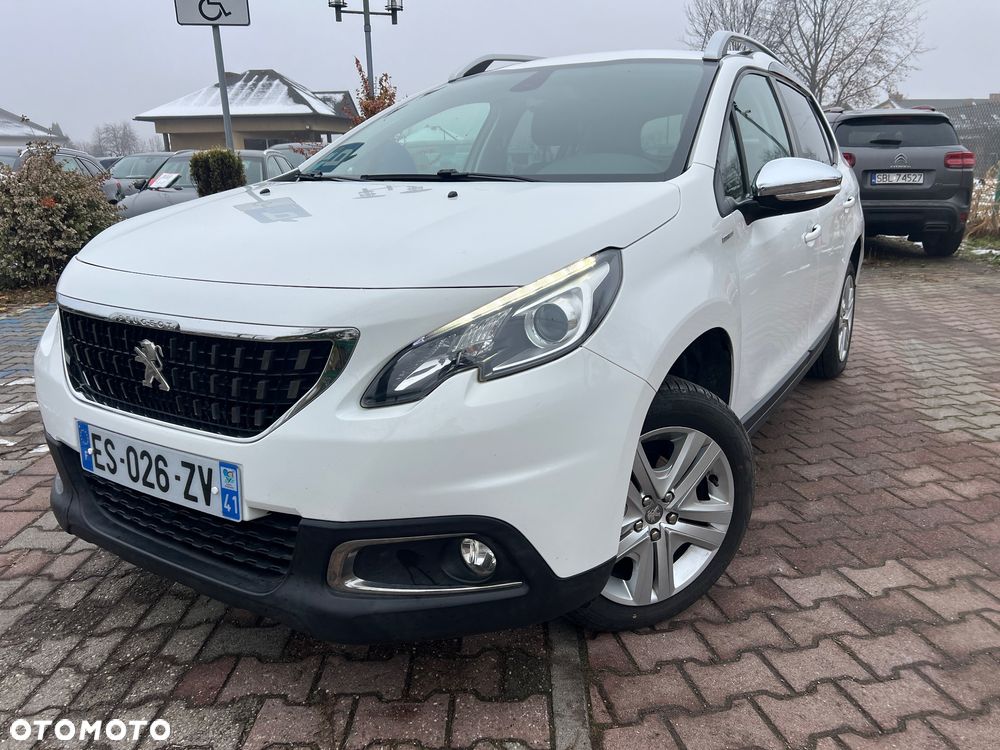 Peugeot 2008 PureTech 82 Style - 12
