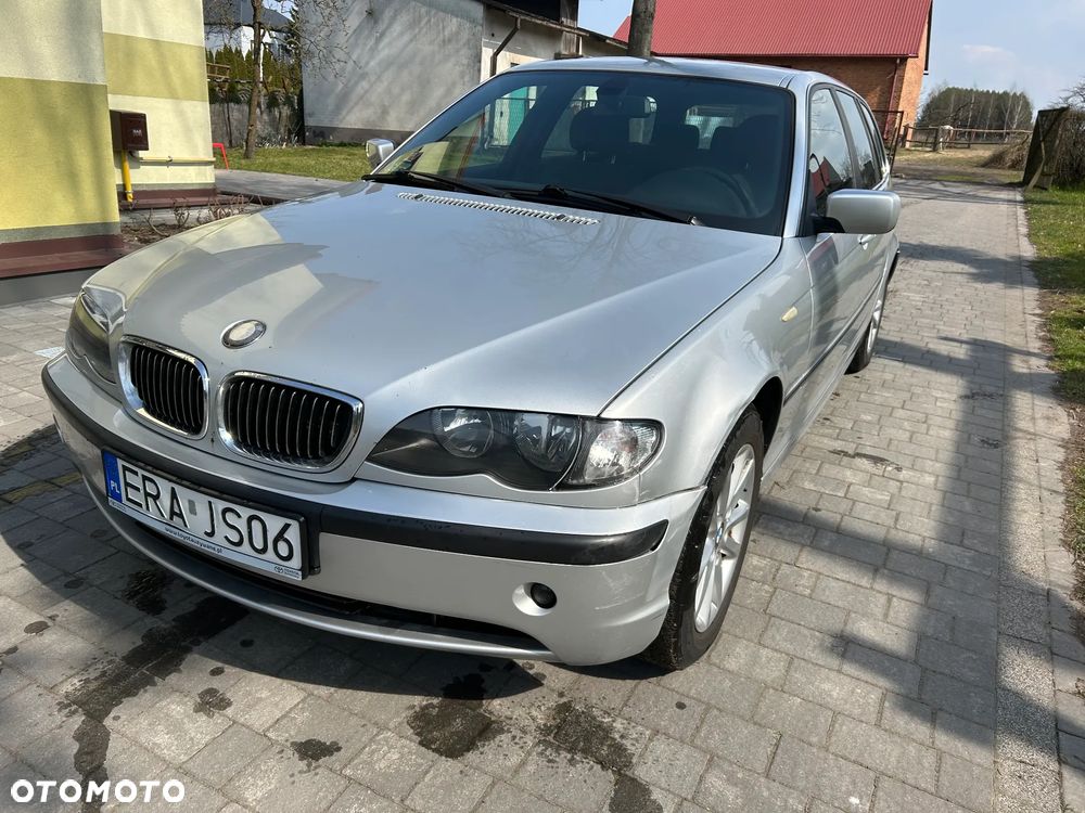 BMW Seria 3 318i - 1