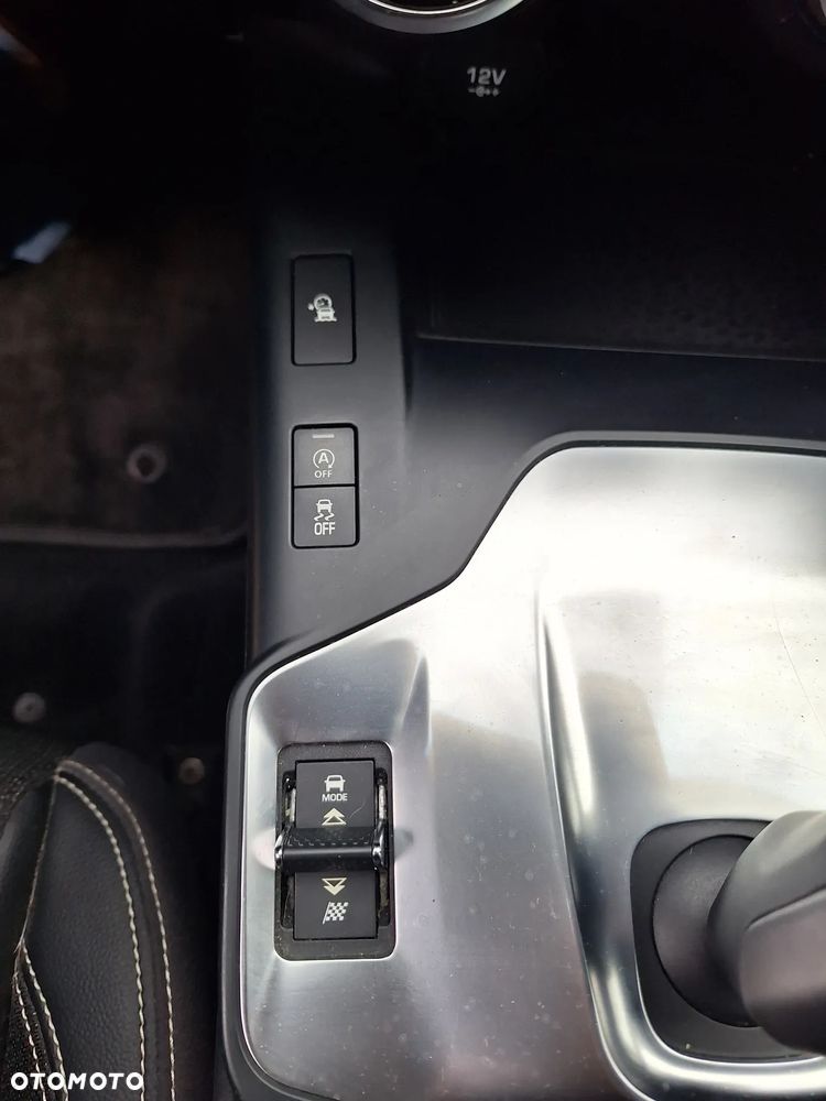 Jaguar E-Pace 2.0 i4D AWD R-Dynamic - 25