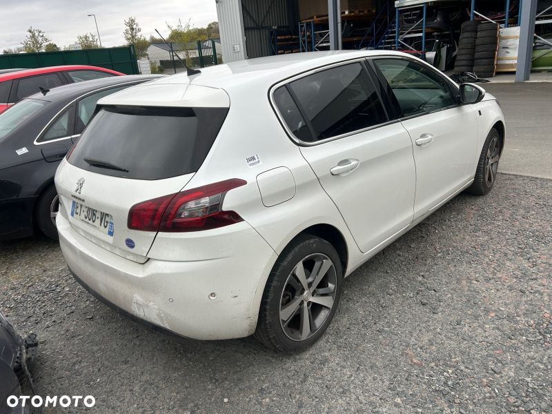 Peugeot 308 - 3