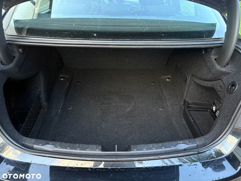 BMW Seria 3 320d - 12