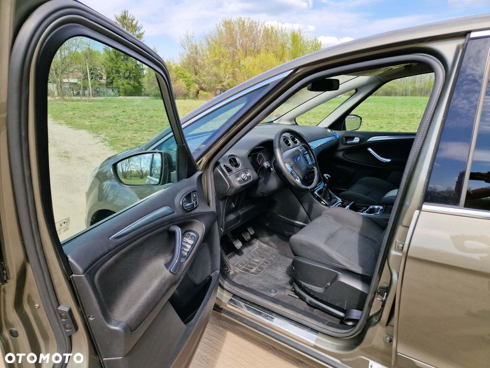 Ford S-Max - 8