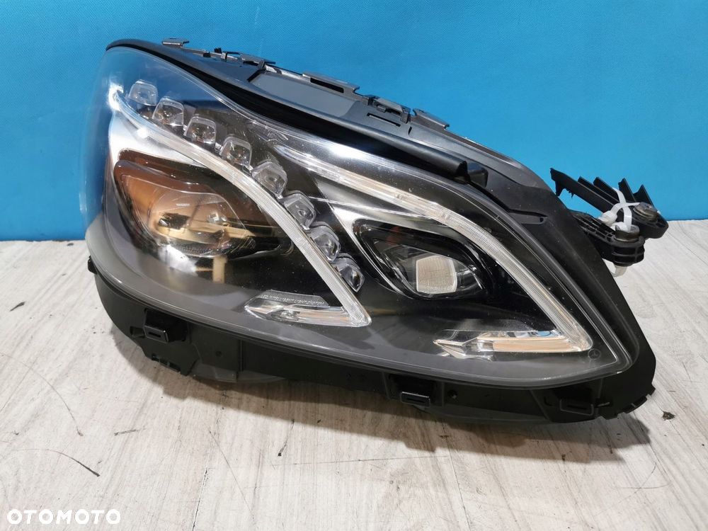 Mercedes E-Klasa IV W212 Lift lampa reflektor Full Led ILS prawa - 1