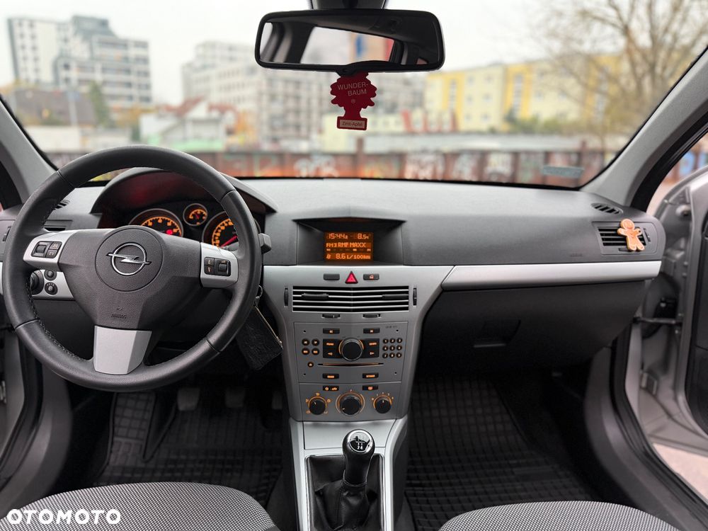 Opel Astra 1.6 - 8