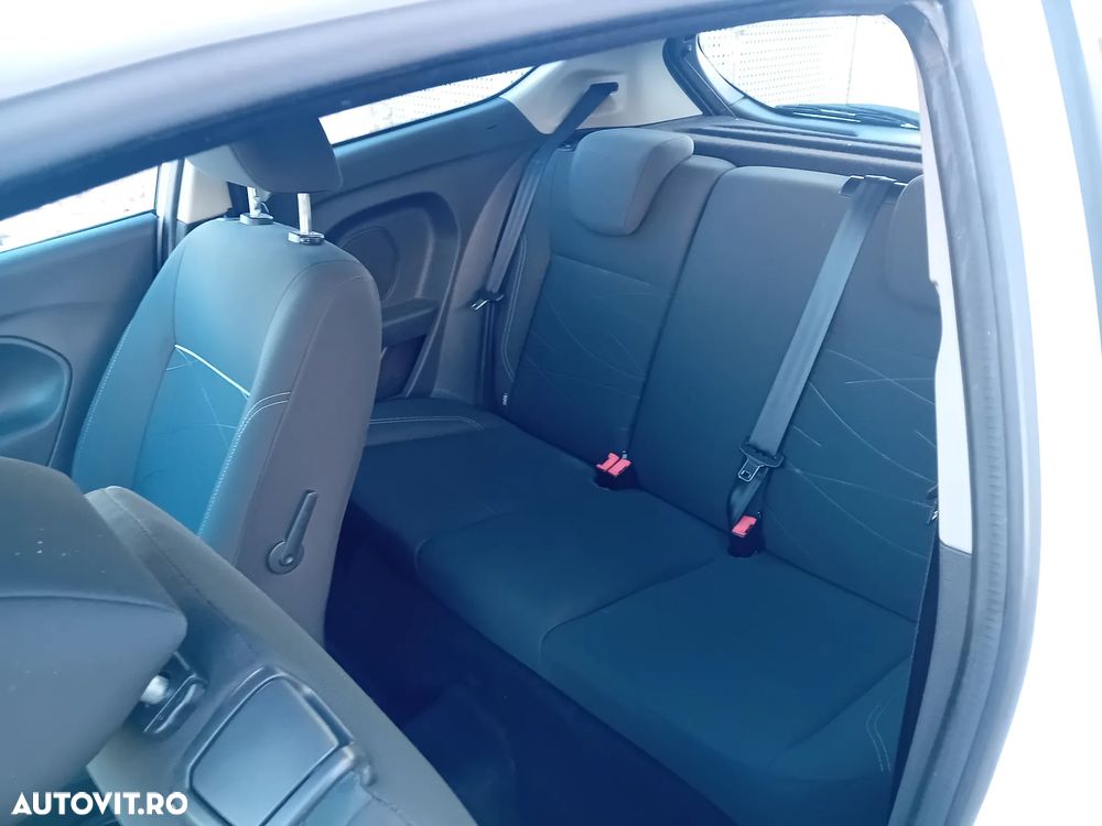 Ford Fiesta 1.25 Celebration - 6