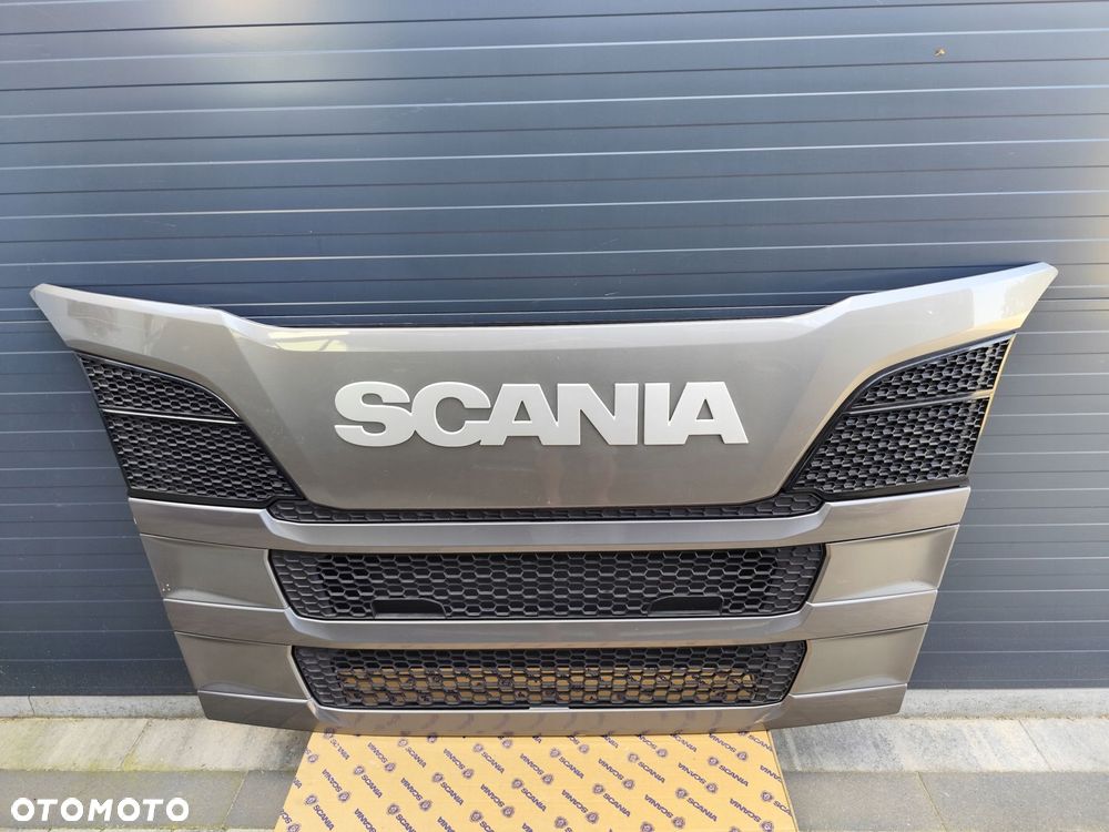 ATRAPA MASKA SCANIA R NEXT GEN - 1