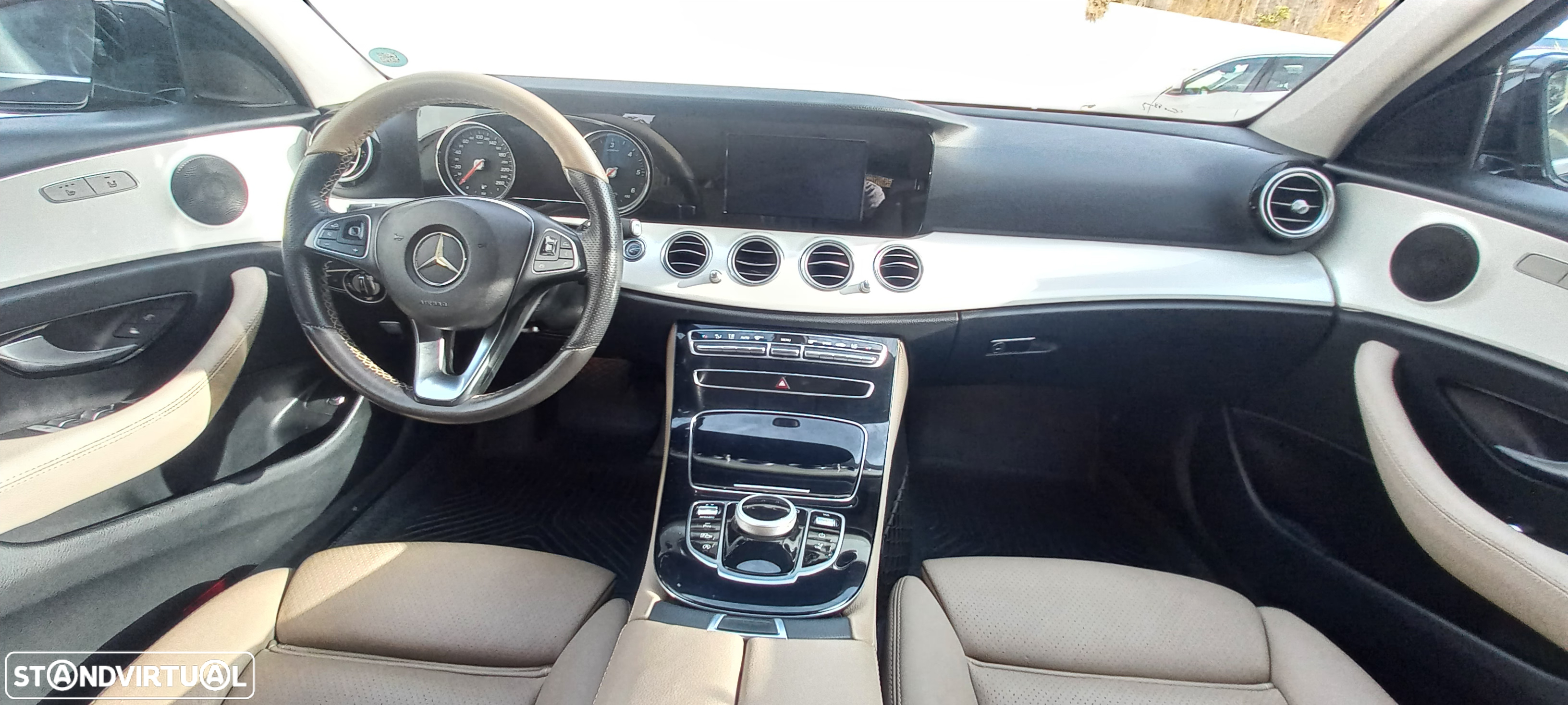 Mercedes-Benz E 200 d AMG Line - 37