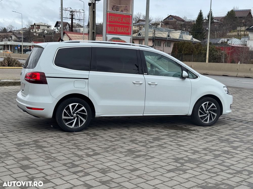 Volkswagen Sharan 2.0 TDI DSG (BlueMotion Technology) Highline - 22