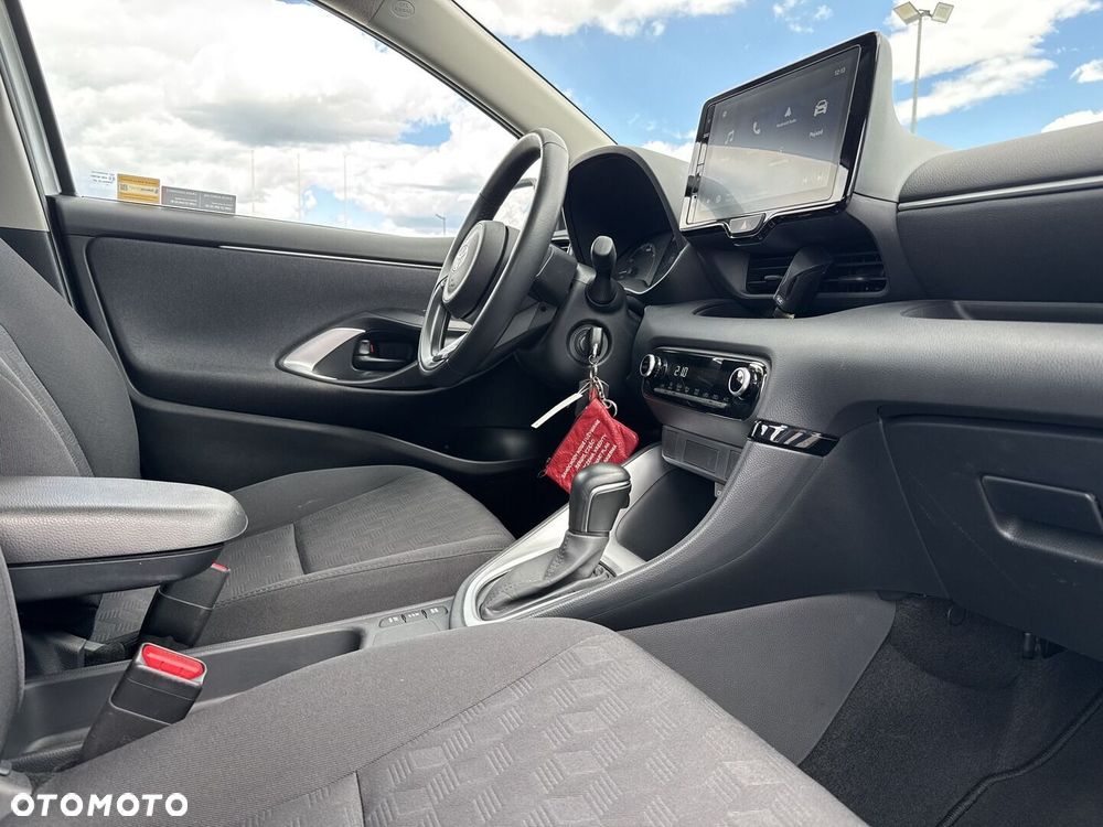 Toyota Yaris - 10