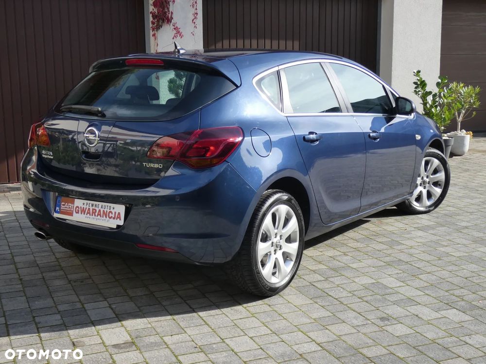 Opel Astra 1.4 T Cosmo S&S - 10