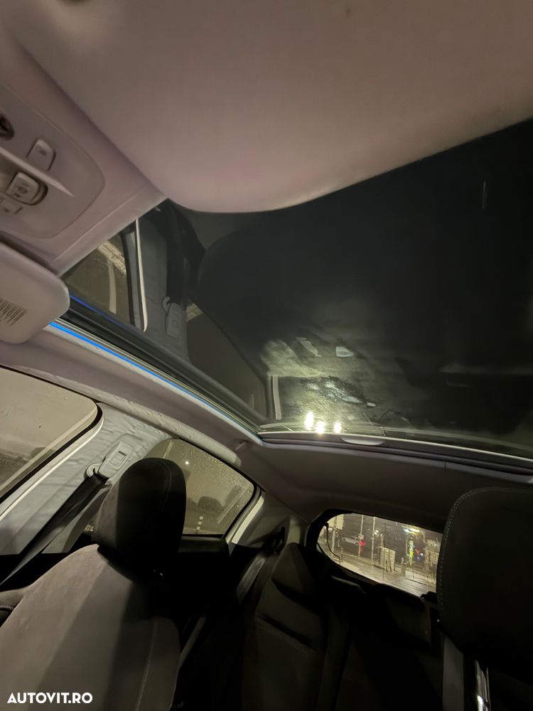 Peugeot 208 82 PureTech Style - 13